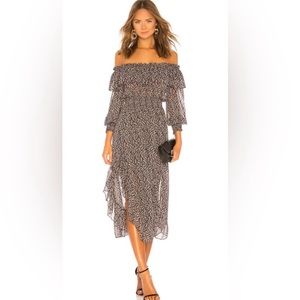 Begonia Dress in Black and White Leaf
MISA Los Angeles XS